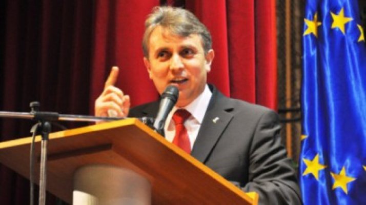 Lucian Bode: Indiscutabil Elena Udrea va fi noul preşedinte al PDL